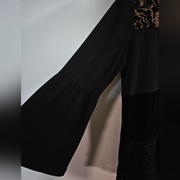 Calessa Black Gold Floral Velvet Lace Hem Tunic Top L - Picture 2 of 8